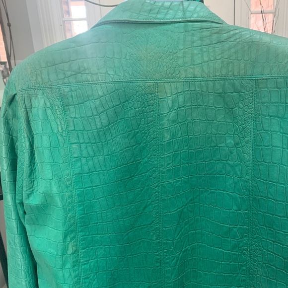 Croc-Embrossed Lambskin Pencil Skirt and Jacket - Picture 13 of 16